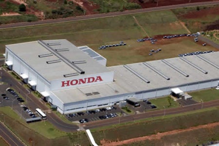 Corpo é encontrado em decomposição dentro da empresa Honda