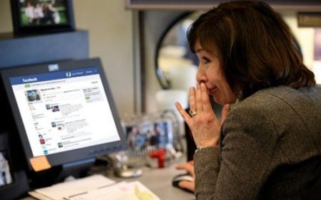 Facebook cai novamente