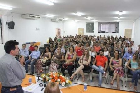 Investir em educação é investir em pessoas, diz prefeito Antonio Meira