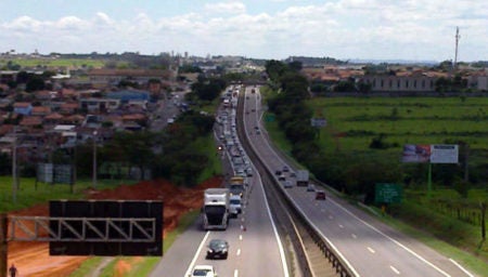 Prefeito aprova projeto apresentado pela Artesp para implantação de marginal e alça de acesso a bairros na SP-101