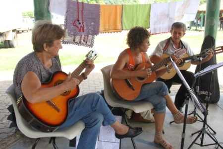 Espaço Bem-Estar tem vagas para cursos de dança de salão e patchwork