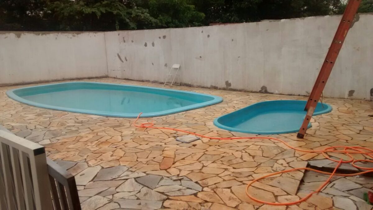 Homem é flagrado ‘furtando’ água para encher piscina