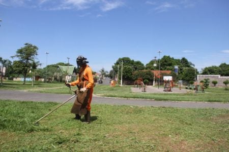 Chuvas, intensifica limpeza e manutenção de vias públicas por parte da Prefeitura