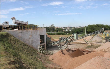Obra de galpão de triagem de resíduos está em fase avançada