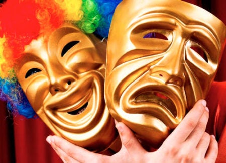 Obras do Teatro  do Jardim Amanda segue