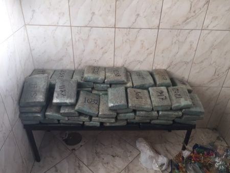 ‘Distribuidor’ de drogas é preso e mais de 65 kg de maconha são apreendidos em Hortolândia