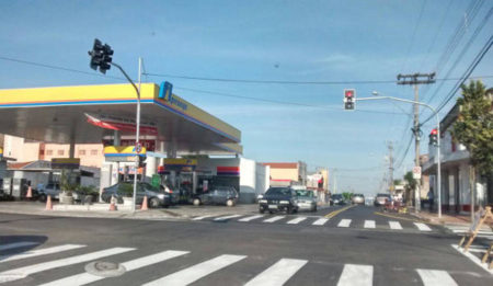 Semáfaros e mão unica já implantados no Jd.Rosolen