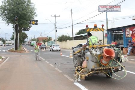 Avenida Santana conta com três novos semáforos