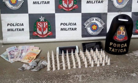 PM detém trio com drogas e dinheiro no Jardim Estefânia