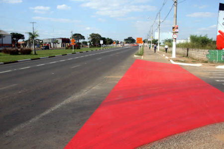 Prefeitura reforça sinalização nas ciclofaixas