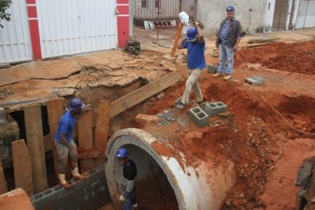 Obras viárias e de drenagem no Jd. Amanda estão aceleradas