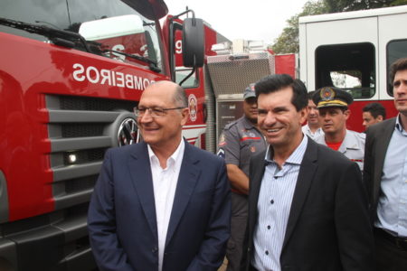 Hortolândia recebe caminhão novo para Corpo de Bombeiros