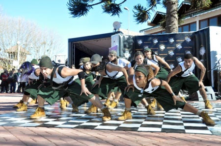 Shopping Hortolândia promove apresentações  de dança de rua e flash mob