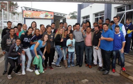 Delegação de Hortolândia parte para disputar Jogos Regionais 2015