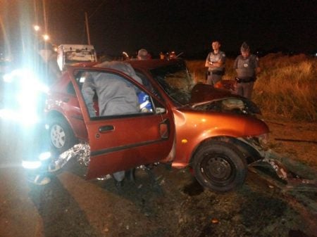 Acidente fatal deixa pelo menos 2 mortos na estrada da Granja na noite deste Sábado(08)