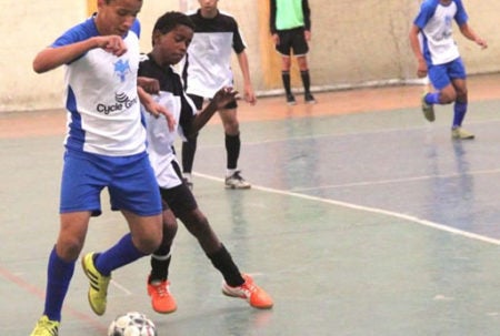 Projeto Águia estreia na Copa Municipal de Futsal