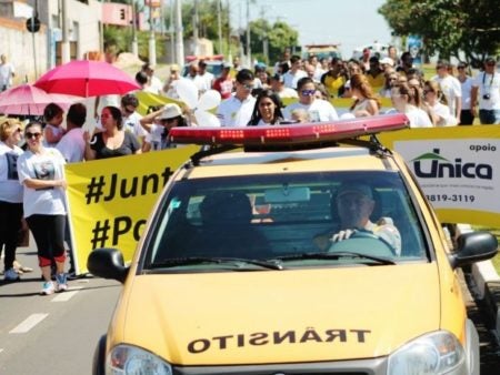 Protesto pela paz no trânsito reúne moradores e vítimas de acidentes