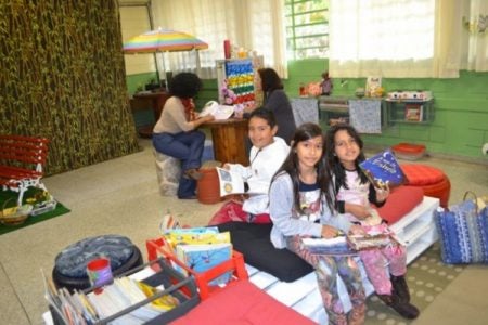 “Hortolendo na Escola” leva atividades de leitura a alunos da rede municipal