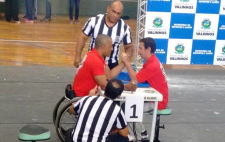 Hortolandense é campeão brasileiro de luta de braço