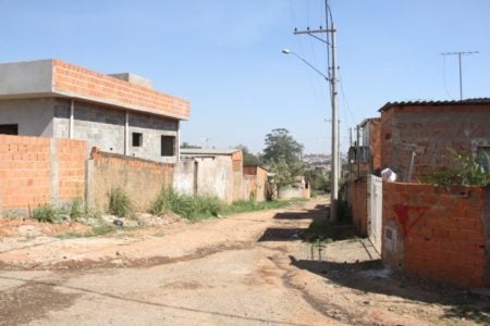 Projeto de pavimentação do Parque Perón avança