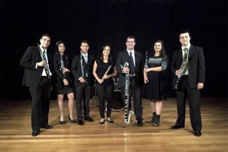 Madeira Brasil se apresenta no Shopping Hortolândia