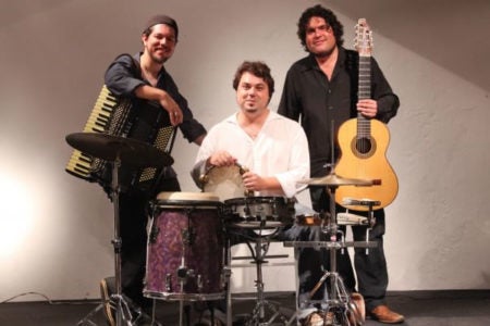 Grupo Choro pro Santo é atração musical nesta quarta-feira (21/10)