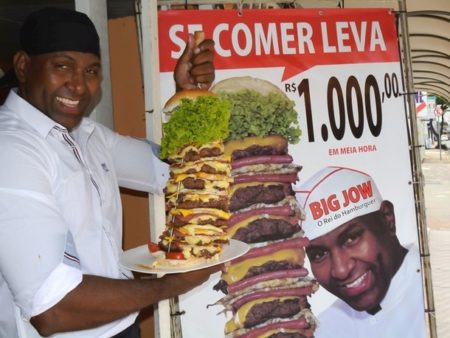 Quer ganhas Mil reais? Basta comer sozinho o lanche “Big Jow Turbo”