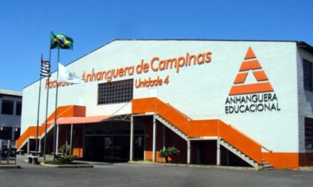 FAC promove feira de empregos