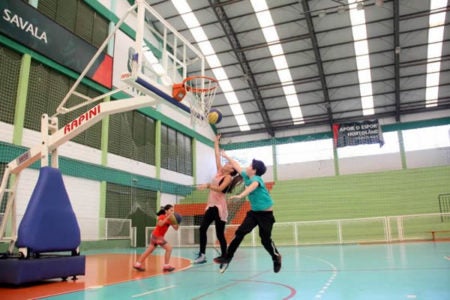 Escolinhas de Basquete, Handebol, Vôlei e Zumba ainda têm vagas
