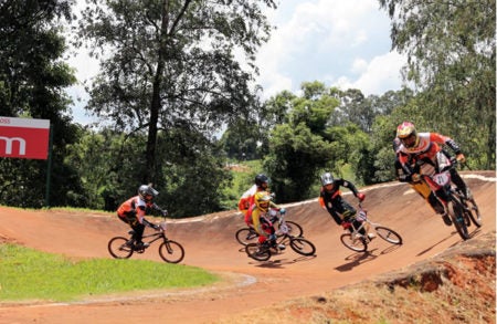 Paulínia Racing fica em segundo lugar na estreia do Paulista de BMX