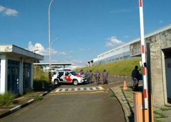 PM desocupa a Fábrica da Mabe em Hortolândia