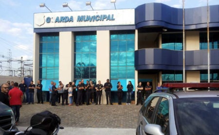 GM Hortolândia paralisam serviço para reivindicação de direitos.