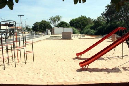 Obras de revitalização no Jardim Santa Emília avançam