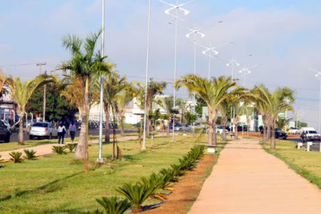 Revitalização da avenida São Francisco de Assis será entregue nesta terça-feira (24/05)