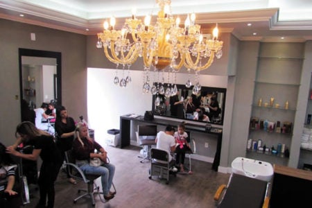 Claudinho Cabelos inaugura novo salão de beleza em Hortolândia
