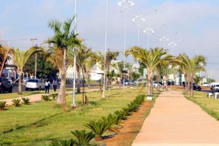 Avenida São Francisco de Assis terá letreiro com nome da cidade