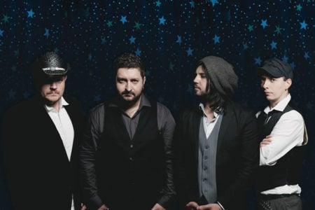 Grupo Rosa de Saron fará show na noite desta sexta(27)