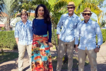 Eliz e Trio faz show gratuito em Hortolândia