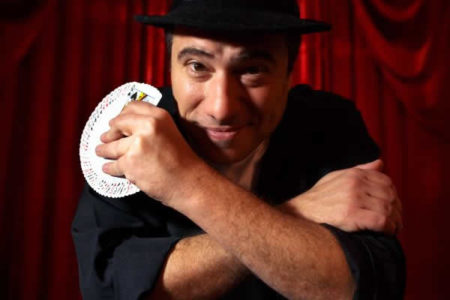 Prefeitura promove oficinas gratuitas de mágica