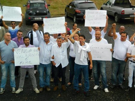 Grupo protesta contra leilão de terras públicas