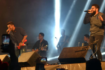 Segundo dia da Festa, Henrique e Juliano brilha