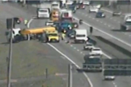 Gestante da a luz após acidente na Dom Pedro