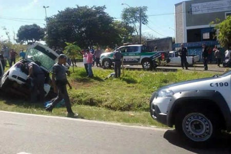 Troca de tiros deixa SP 101 interditada