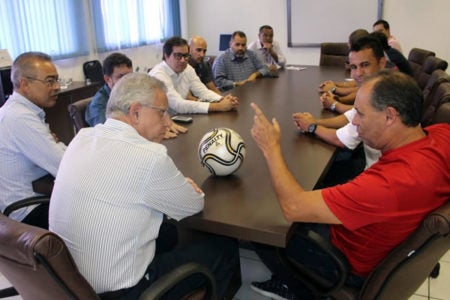 Multicampeão do futebol brasileiro visita Hortolândia