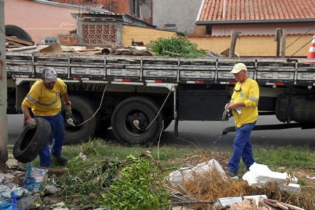 Prefeitura recolhe duas toneladas de resíduos em arrastão contra Aedes aegypti