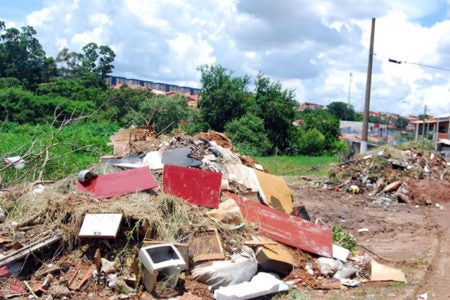 Prefeitura busca parceria da população para manter cidade mais limpa e saudável