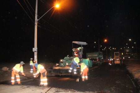 Asfalto na ponte que liga o Jardim São Sebastião ao Interlagos é concluido