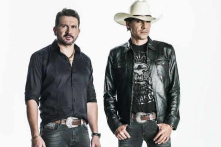 A dupla Jads & Jadson faz show neste domingo, 21, na Expo Águas, em Sumaré