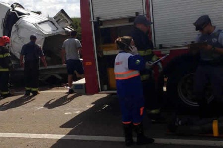 Acidente no inicio da tarde na SP-101 deixa transito lento