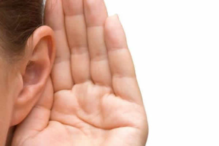 Prefeitura orienta idosos sobre perda de audição